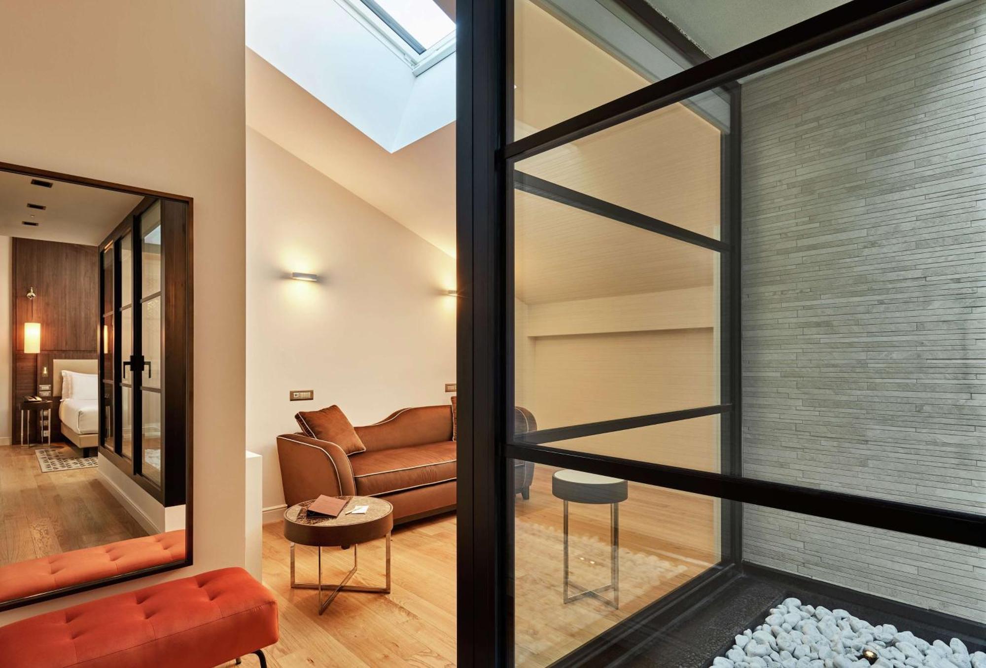 Doubletree By Hilton Trieste Esterno foto