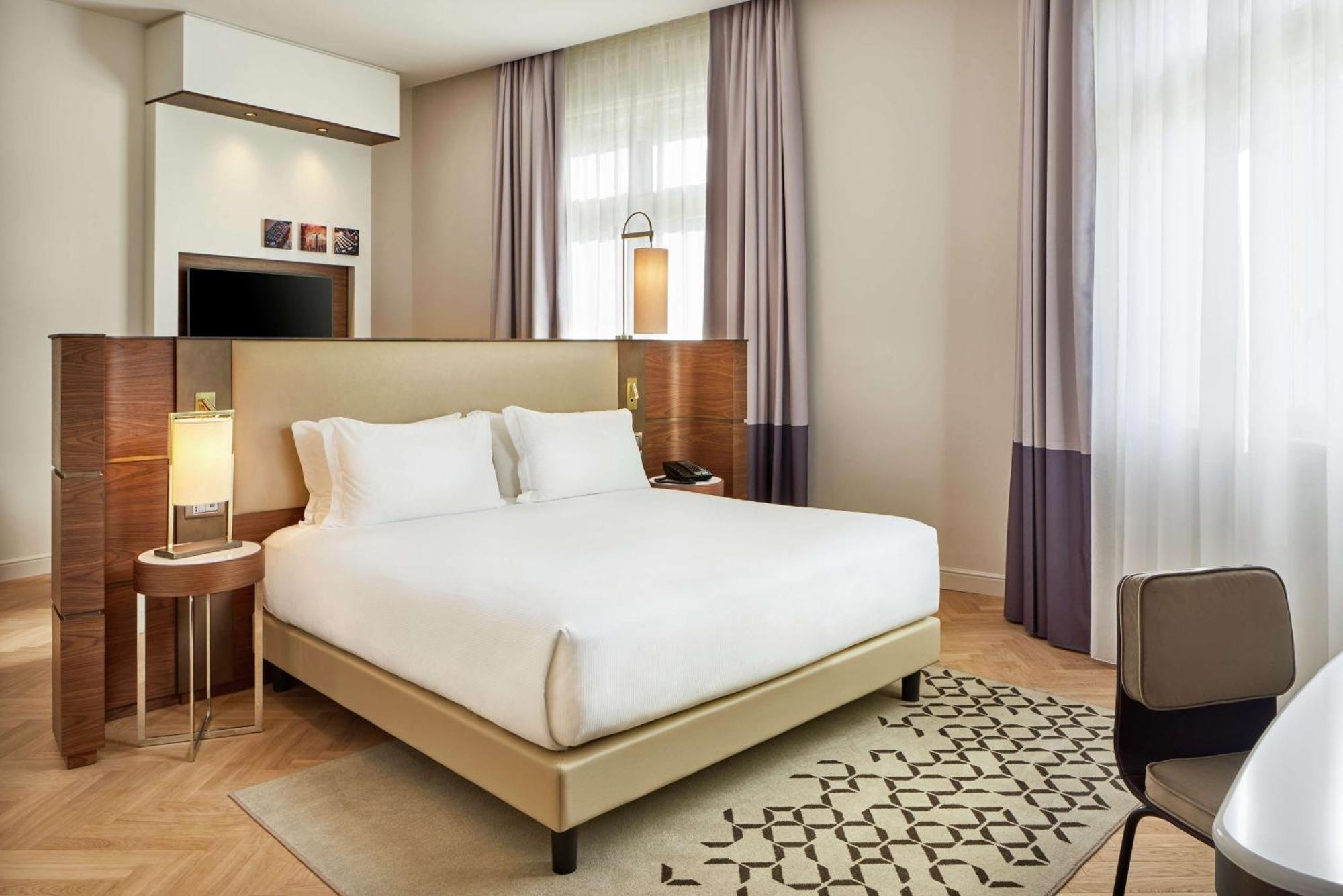 Doubletree By Hilton Trieste Esterno foto
