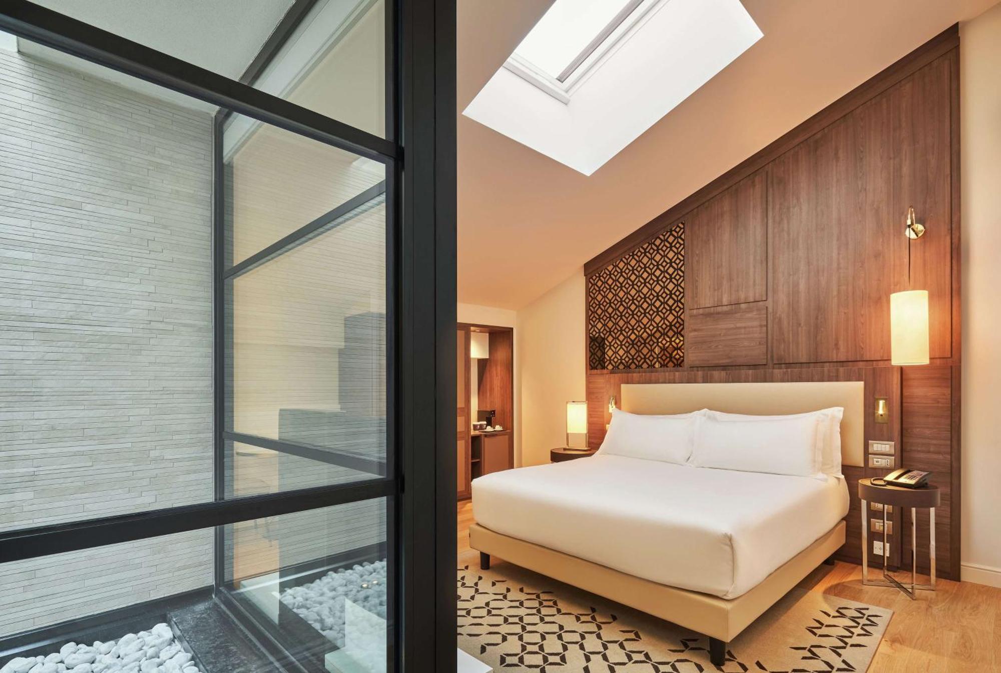 Doubletree By Hilton Trieste Esterno foto