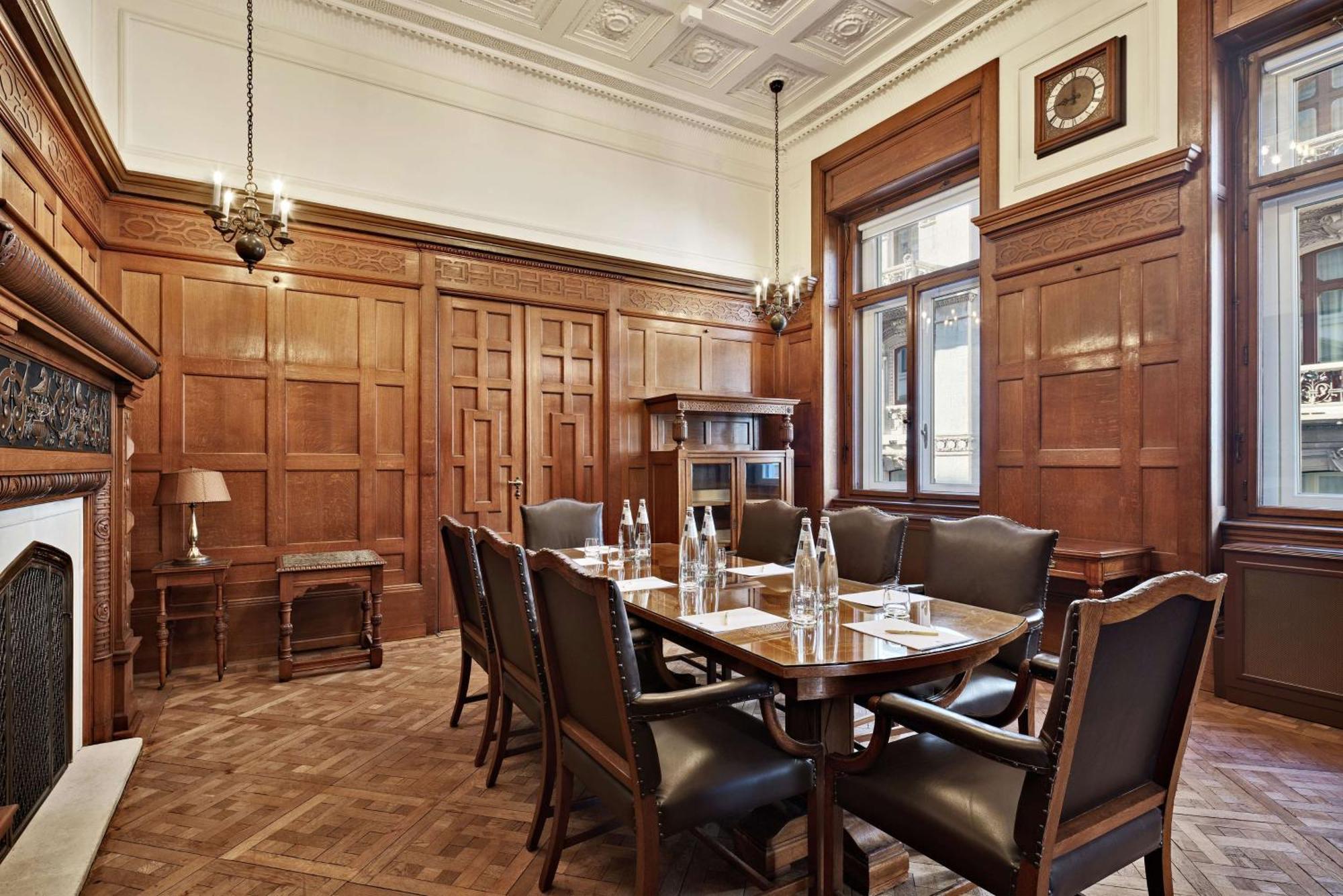 Doubletree By Hilton Trieste Esterno foto