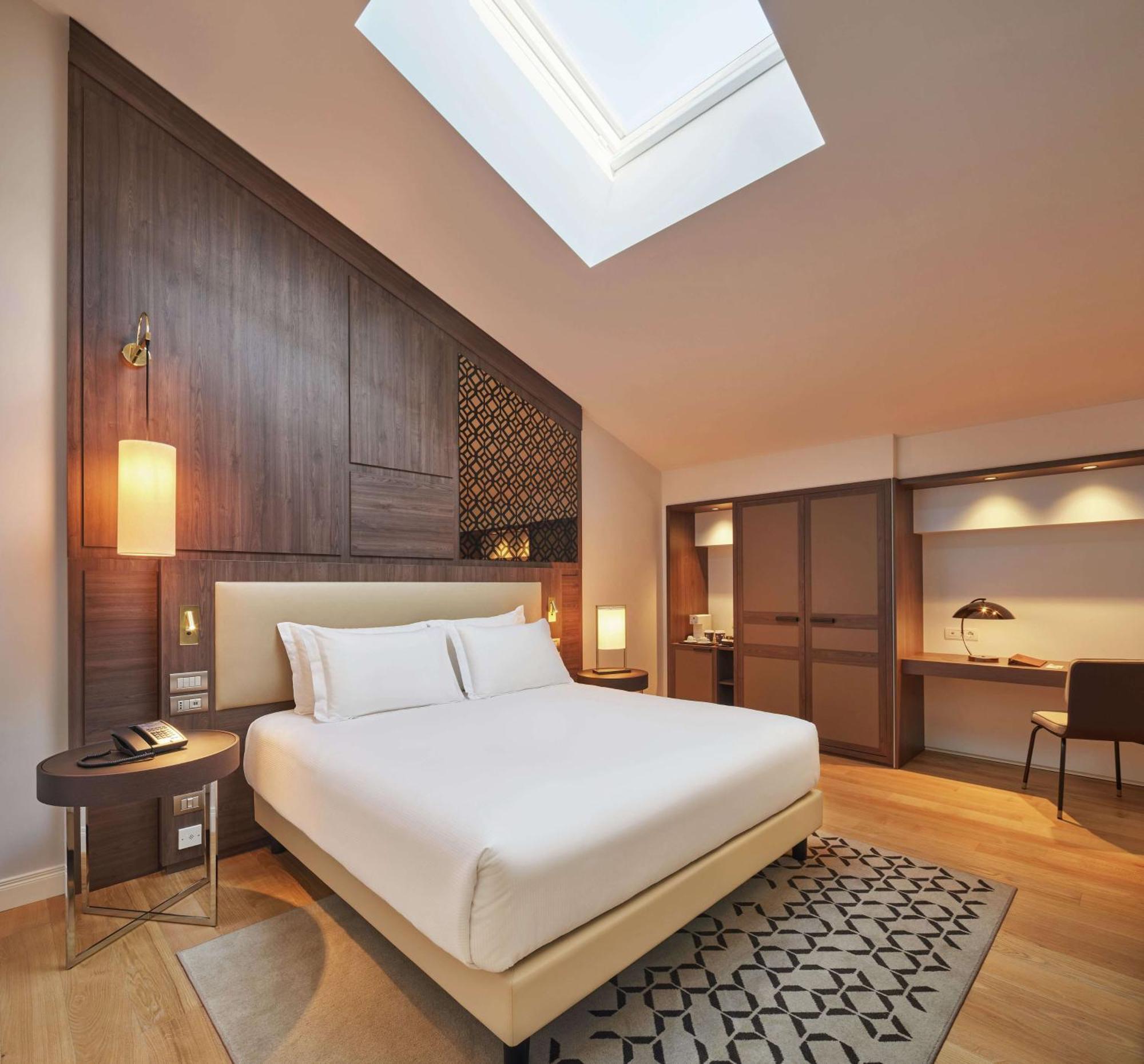 Doubletree By Hilton Trieste Esterno foto