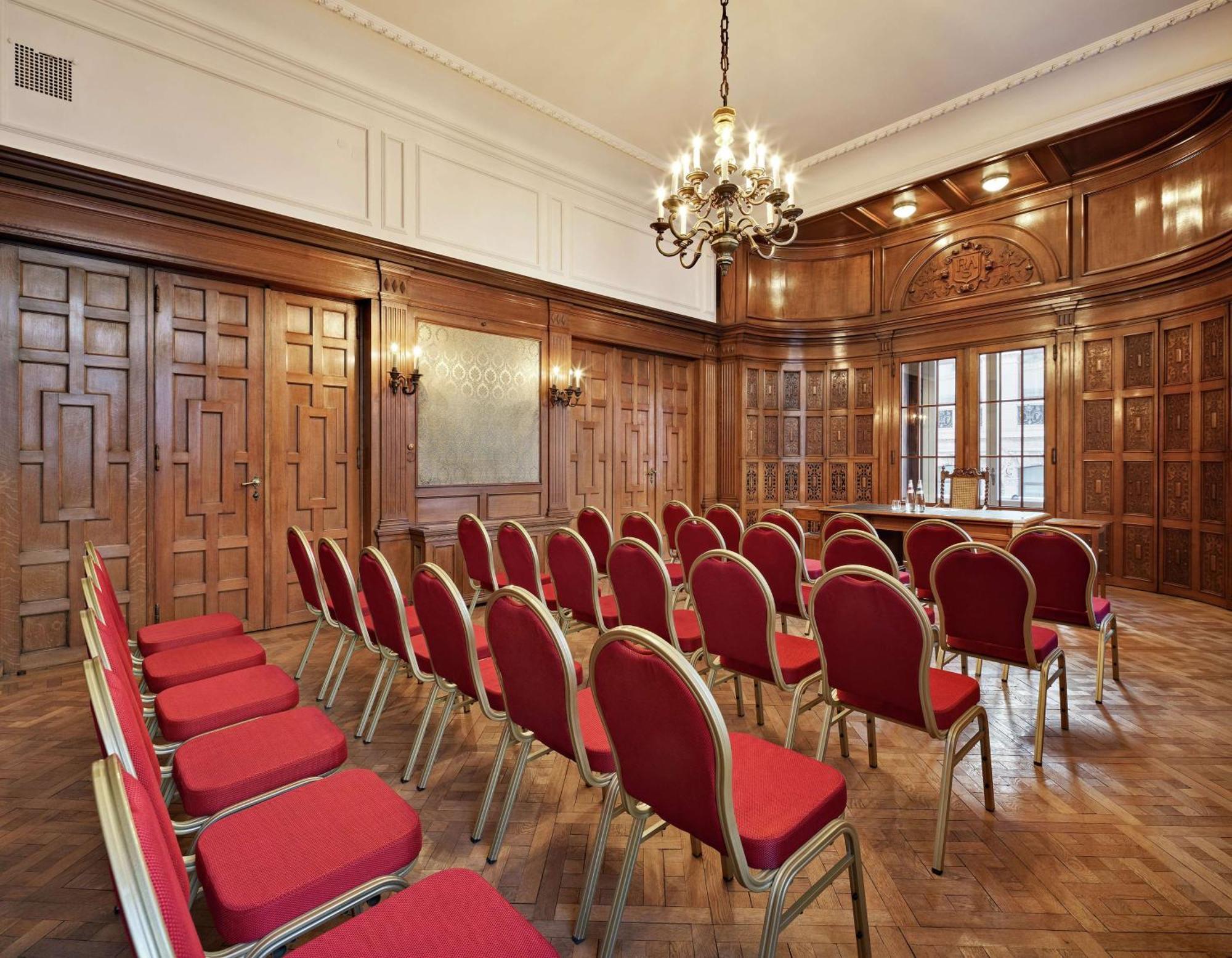 Doubletree By Hilton Trieste Esterno foto