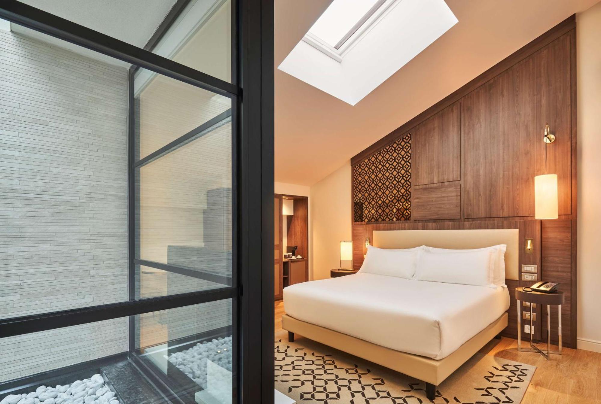 Doubletree By Hilton Trieste Esterno foto