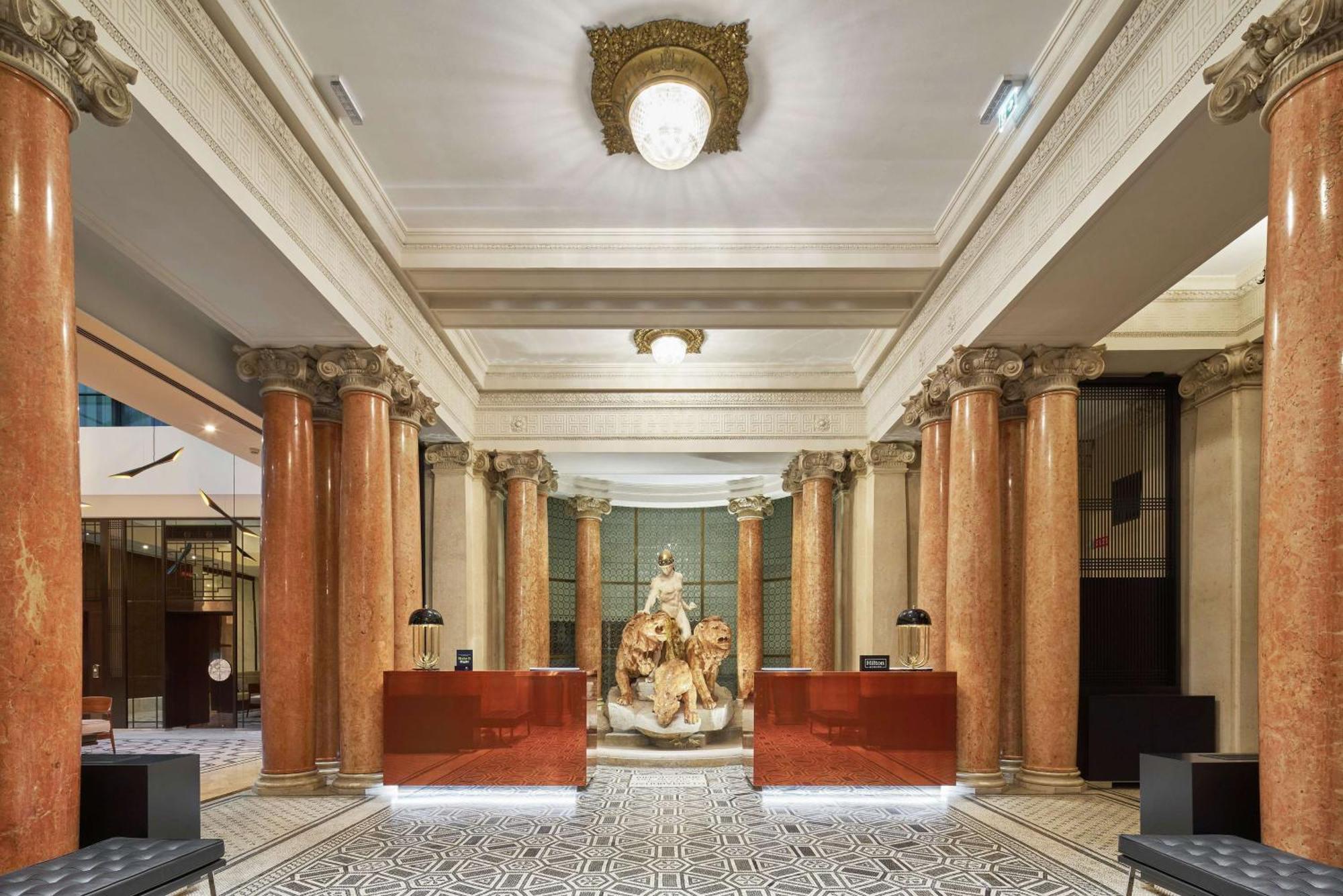 Doubletree By Hilton Trieste Esterno foto
